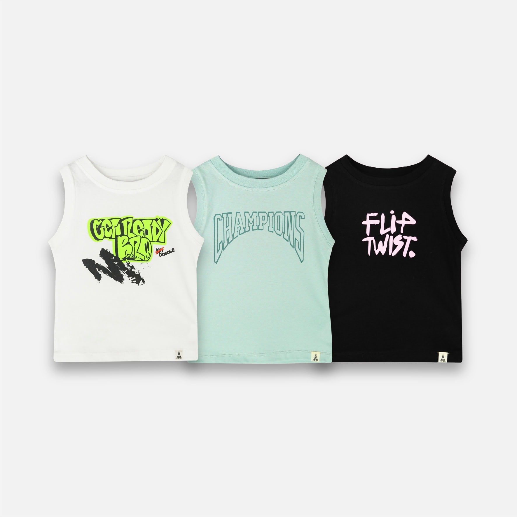 SLEEVELESS TOP