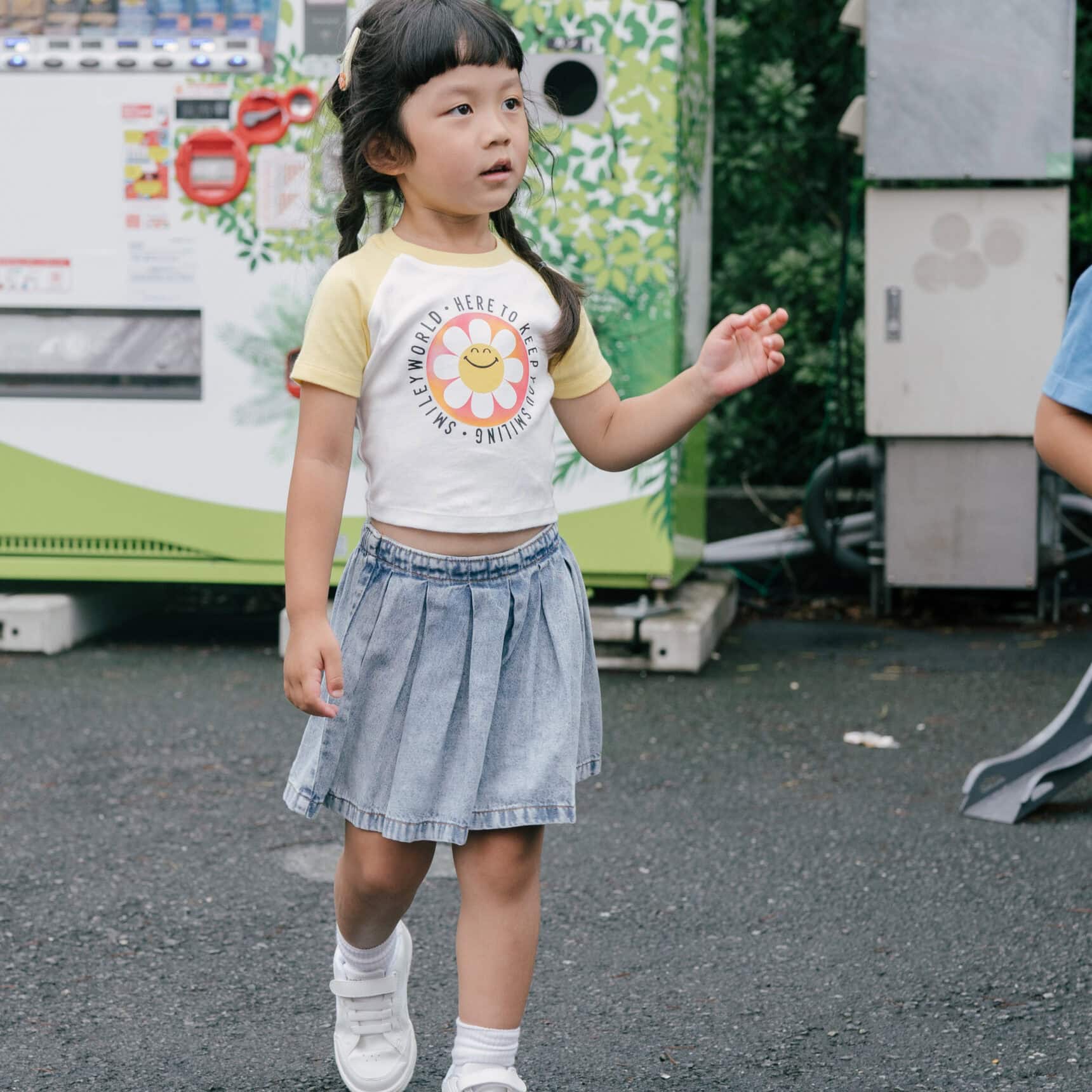 BP X SMILEY CROP TOP RAGLAN - Gambar 5
